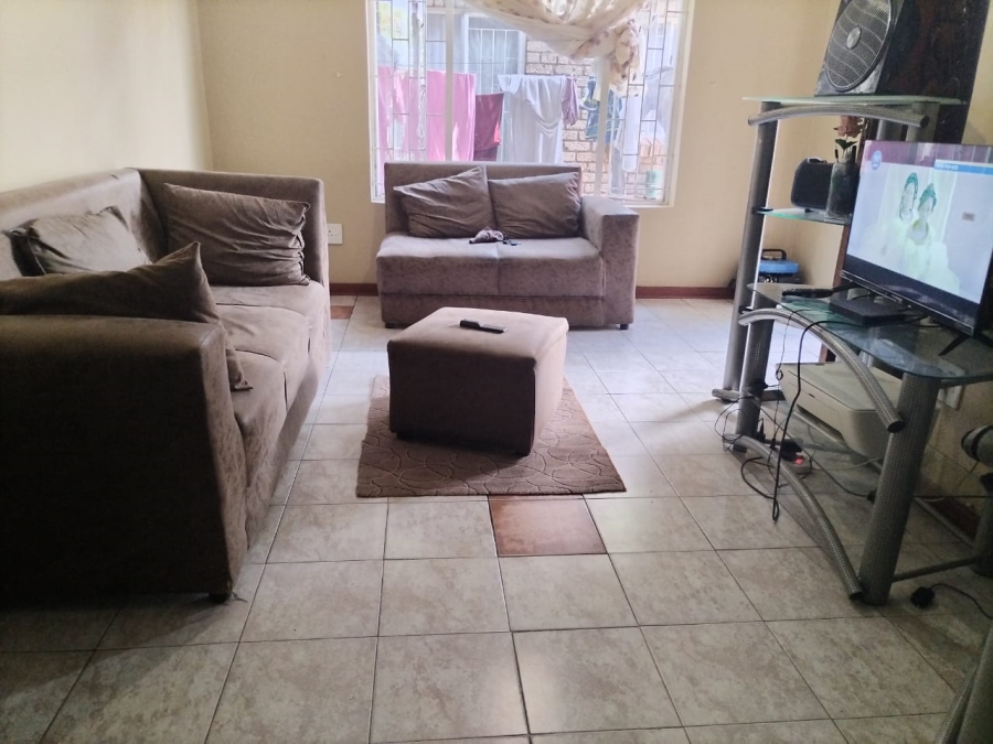 2 Bedroom Property for Sale in Rustenburg Central North West